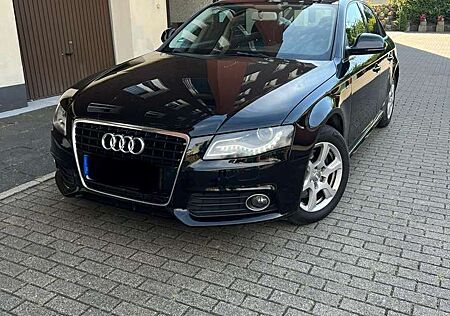 Audi A4 2.0 TDI DPF Attraction