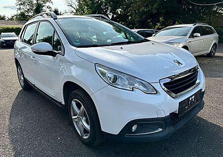 Peugeot 2008 Active 1. Hand Panorama TÜV 10/2025
