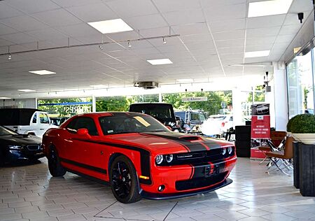 Dodge Challenger Coupe 3,6 l V6 24V VVT. GT