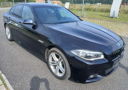 BMW 550i 550 5er xDrive Sport-Aut.