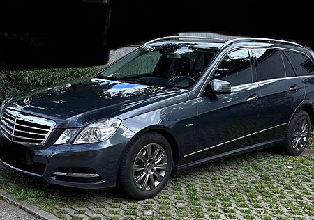 Mercedes-Benz E 250 T CDI DPF BlueEFFICIENCY Automatik Avantgarde