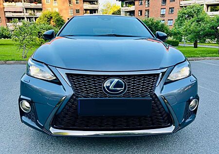 Lexus CT 200h Dynamic Line
