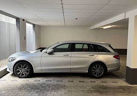 Mercedes-Benz C 220 (BlueTEC) d T 7G-TRONIC Avantgarde