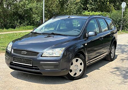 Ford Focus Turnier 1.8 Tüv ganz neu 1 Vorbesitzer top auto