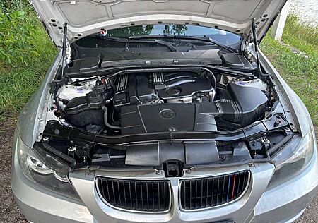 BMW 320i 320