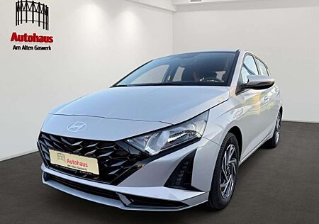 Hyundai i20 AUTOMAT+NAVI+APPLE/ANDROID+SITZHZG+LENKRADHZG+KAME