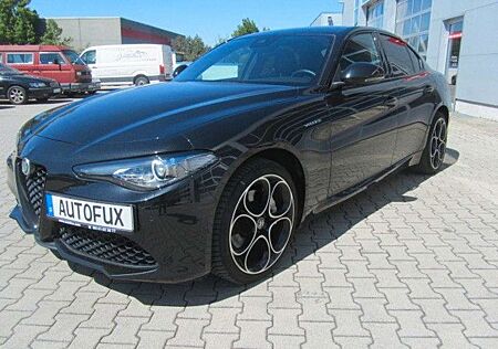 Alfa Romeo Giulia 280 Veloce Q4, Navi, Kamera, 19-Zoll etc