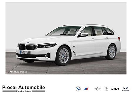 BMW 530 e Touring Luxury Line ACC AHK RFK NAVI LED