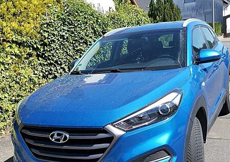 Hyundai Tucson blue Classic 2WD