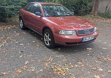 Audi A4 1.6
