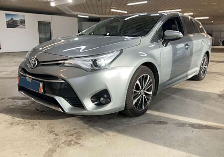 Toyota Avensis Touring Sports Team D