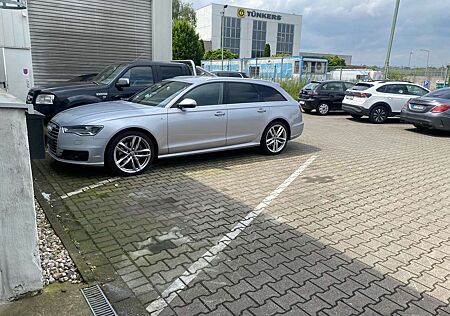 Audi A6 Avant 3.0 TDI quattro S tronic S line Matrix