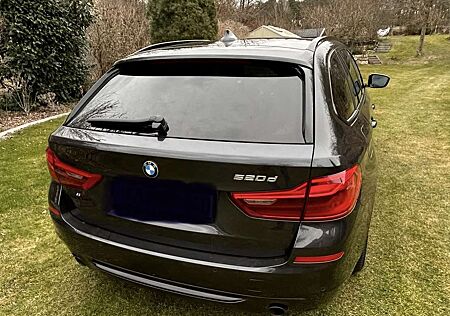 BMW 520d 520 Touring Sport Line (07AC)