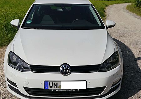 VW Golf Volkswagen 1.2 TSI BlueMotion Technology Comfortline