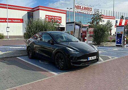 Tesla Model Y Performance Dual Motor AWD