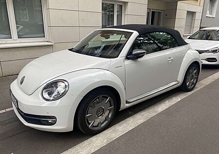VW Beetle Volkswagen The Cabriolet 1.2 TSI Design