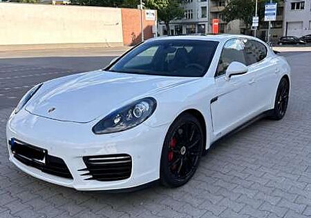 Porsche Panamera Gts 4,8