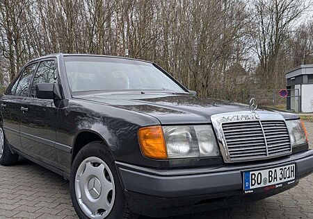 Mercedes-Benz E 260 E-Klasse