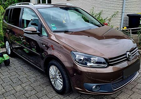 VW Touran Volkswagen Diesel 2.0 TDI DPF BlueMotion Technology
