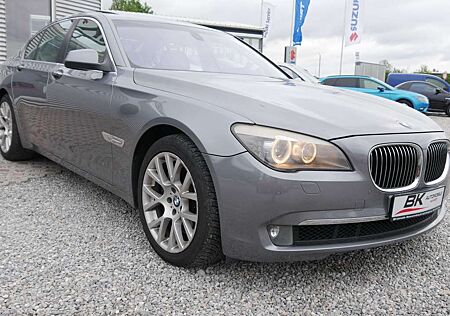 BMW 750 i Bi-Xenon Keyless Tempo Einparkhilfe Sitzheizung