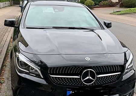 Mercedes-Benz CLA 200 (117.943) Shooting Brake