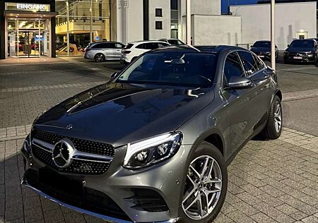 Mercedes-Benz GLC 250 4MATIC AMG Line Coupé *AHK*360°*9G*