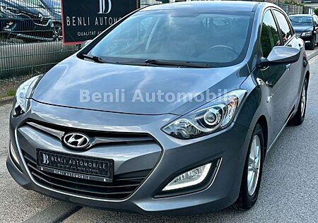 Hyundai i30 Style Blue Drive/PDC/KLIMAAUTOM/MULTI/LIMO
