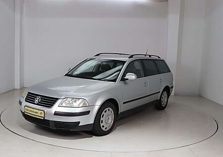VW Passat Volkswagen 1.6 * Sitzhzg. * PDC * Navi