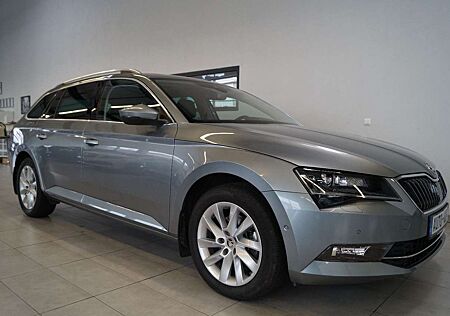 Skoda Superb 1,8 TSI Style*Navi*RFK*Pano*Xenon*AHK*