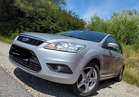 Ford Focus Turnier Turnier 1.6 Ti-VCT Titanium