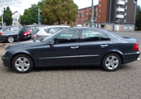 Mercedes-Benz E 220 E-Klasse CDI Automatik Elegance TÜV4.2027 Navi