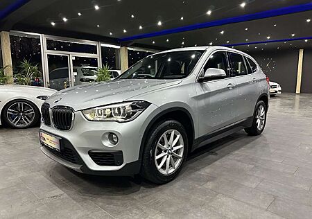 BMW X1 xDrive 20 i / LEDER / PANORAMA / KAMERA/ NAVI