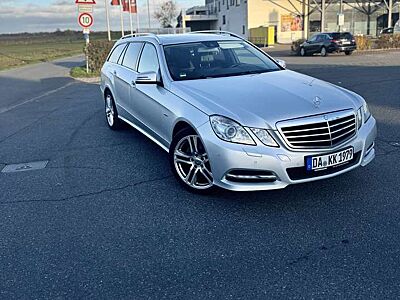 Mercedes-Benz E 220 T CDI DPF BlueEFFICIENCY Automatik Avantgarde