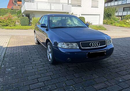 Audi A4 1.6