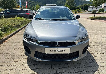 Mitsubishi Lancer Basis