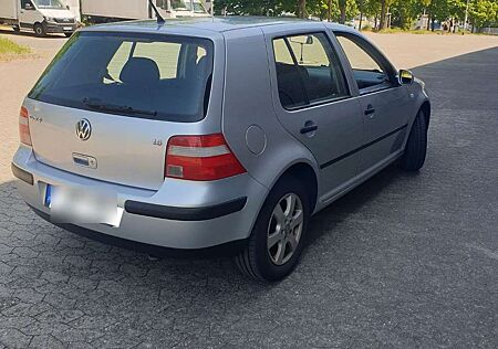 VW Golf Volkswagen 1.6 Trendline
