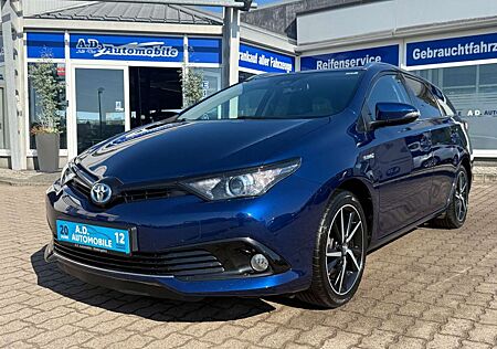 Toyota Auris Touring Sports Hybrid Team D