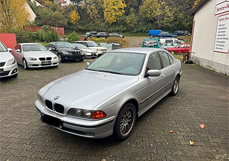 BMW 528iA 528