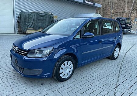 VW Touran Volkswagen 1.6 TDI Highline