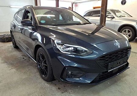 Ford Focus ST-Line X Pano Keyless ACC CarPlay B&O