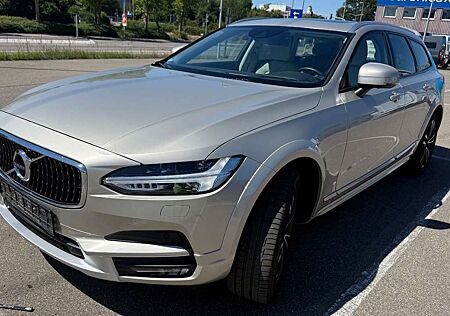 Volvo V90 Cross Country Pro AWD,Panorama-SD,Leder,Navi