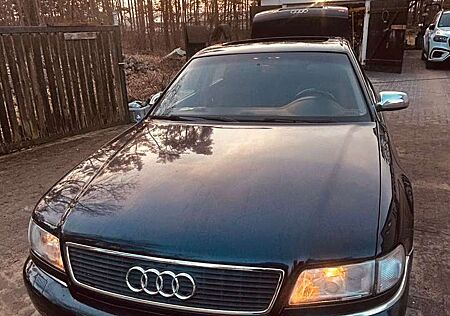 Audi A8 3.7 quattro