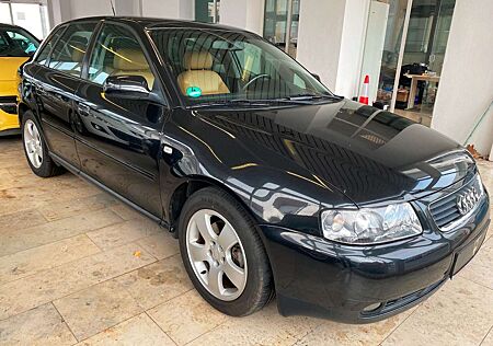 Audi A3 Ambiente/1.Hand/Autm./Led./PDC/SHZ/