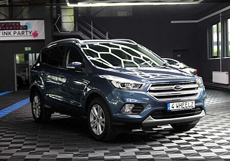 Ford Kuga 1,5 EcoBoost 4x2 COOL & CONNECT NAVI / PDC