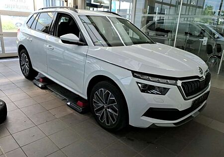 Skoda Kamiq 1.0 TSI Tour*LED*VIRT*8 FACH*KAMERA*LANE*