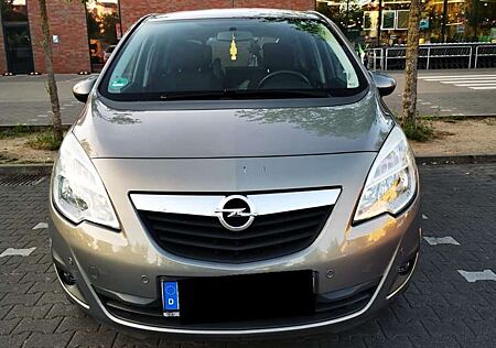 Opel Meriva Design Edition