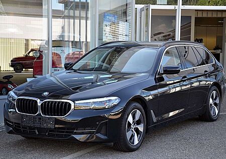 BMW 520 d Touring/Head-Up/Standheizung/el.AHK/HiFi+++