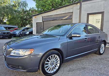 Volvo S80 Lim. D5 Summum Vollleder Bi-Xenon Sitzheiz