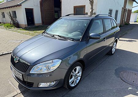 Skoda Fabia 1.2 TSI Elegance*SHZ*Tempomat*PDC*Klima