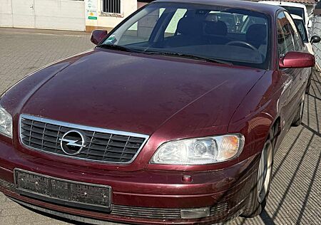 Opel Omega Omega 2.6 V6 Edition Erste Hand